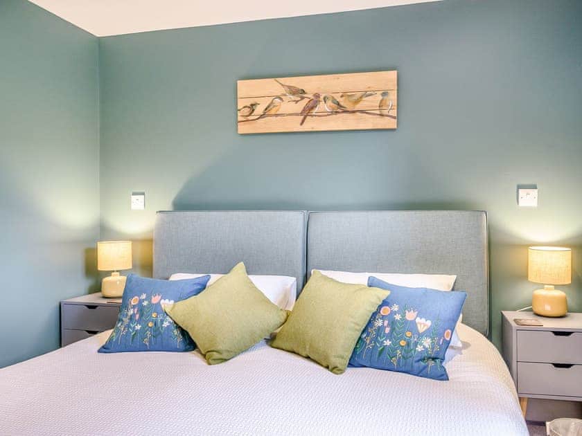 Double bedroom | Holyoake Barns- The Cow Shed - Holyoake Barns, Little Alne, near Wootton Wawen