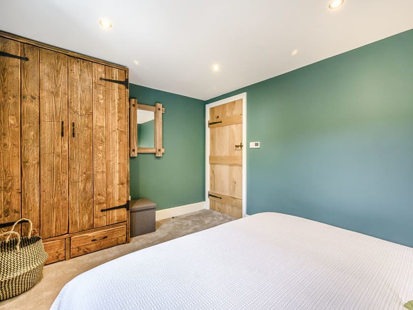 Double bedroom | Holyoake Barns- The Cow Shed - Holyoake Barns, Little Alne, near Wootton Wawen
