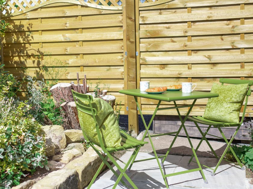 Sitting-out-area | Willow Retreat, Warkworth