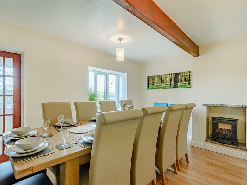 Dining room | Middle Bank Top Farm - Middle Bank Top Farm Cottages, Lumb