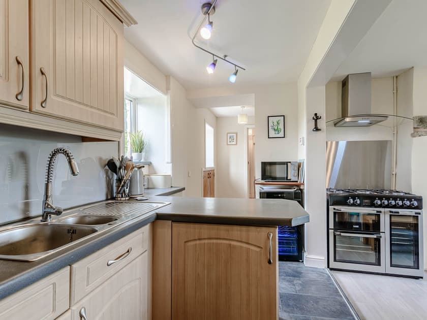 Kitchen/diner | Middle Bank Top Farm - Middle Bank Top Farm Cottages, Lumb