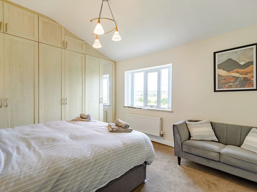 Double bedroom | Middle Bank Top Farm - Middle Bank Top Farm Cottages, Lumb