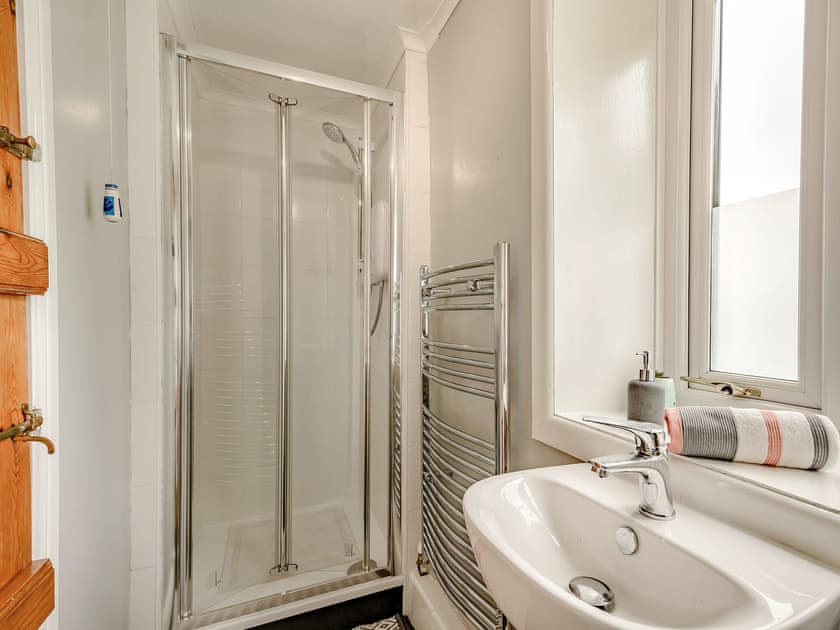 Shower room | Middle Bank Top Farm - Middle Bank Top Farm Cottages, Lumb