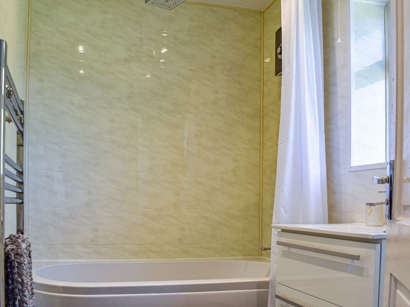 Bathroom | Jarvea, Evesham