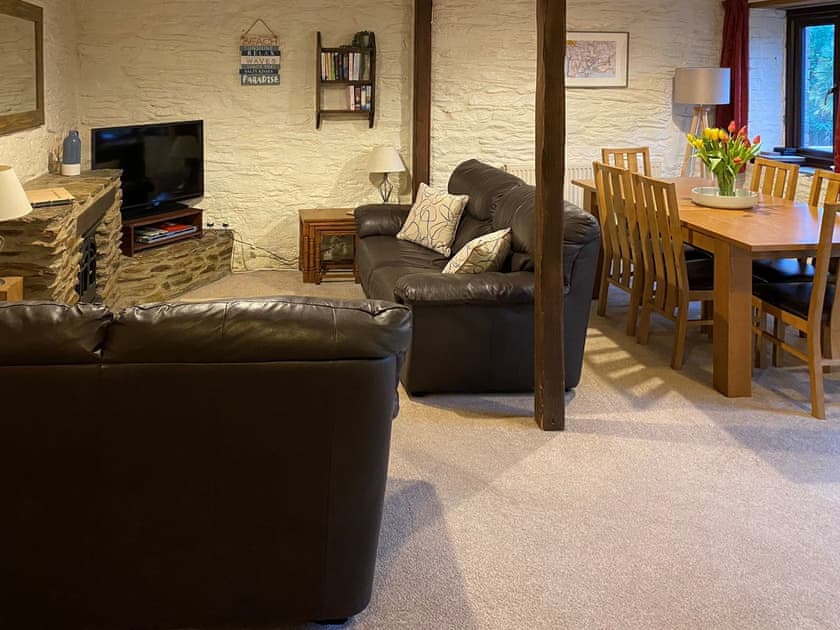 Living room/dining room | Haybarn, Fowey