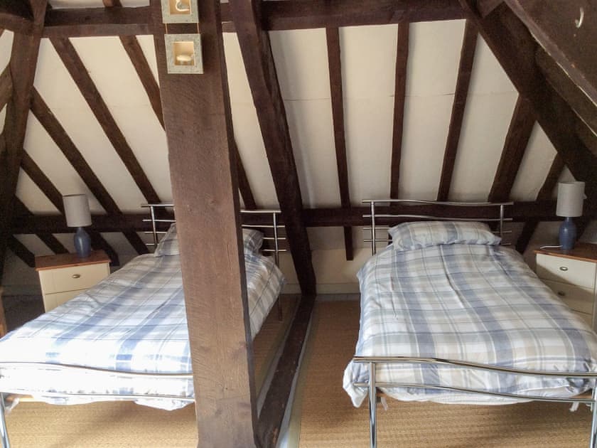 Twin bedroom | Trailor Cottage, Weybourne 