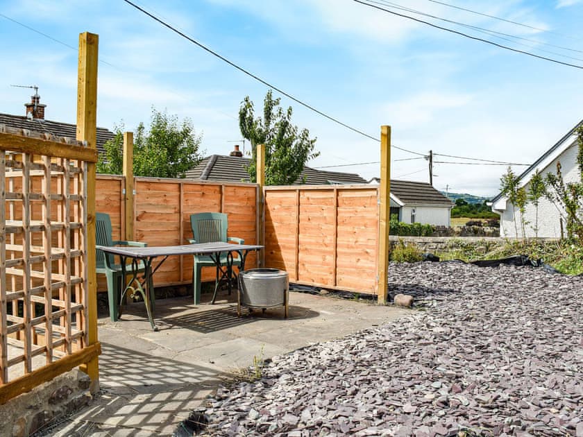 Outdoor area | Mill Cottage, Llangadog