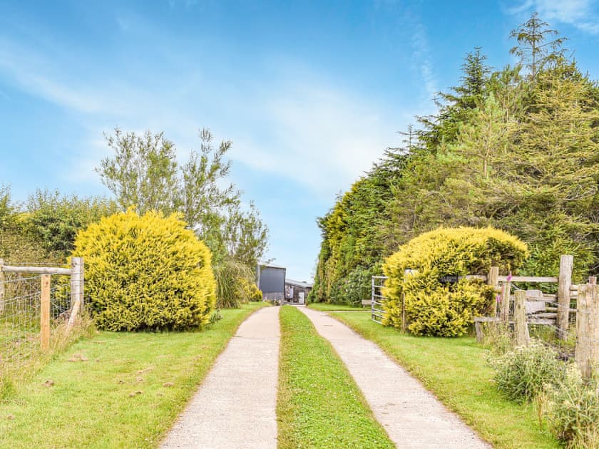 Setting | Little Fern, Sourton Down, near Okehampton