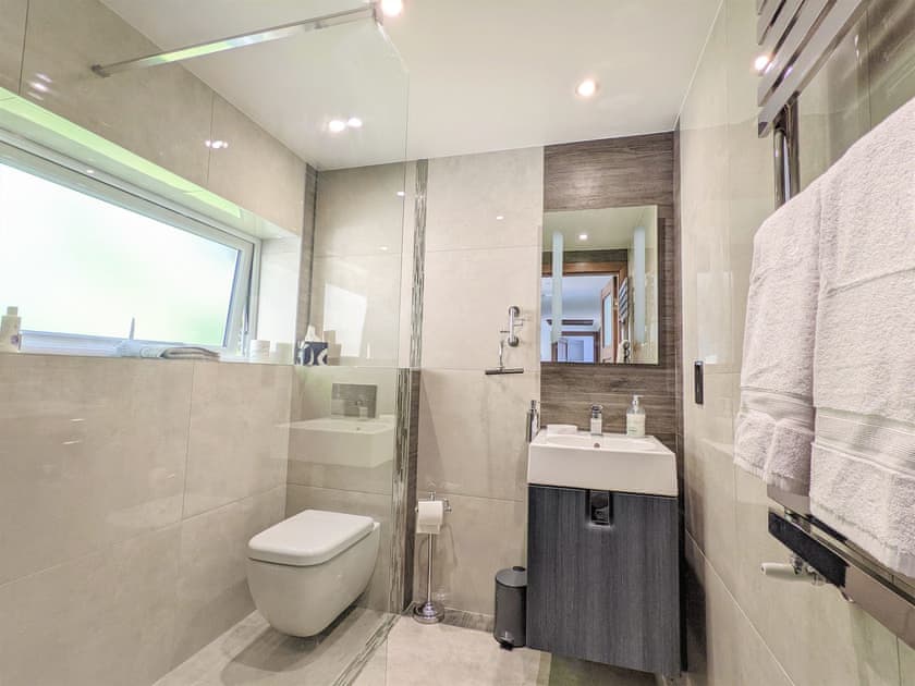 Shower room | Pointe South, Ventnor