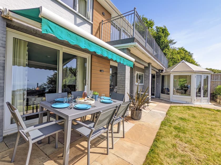 Outdoor area | Pointe South, Ventnor