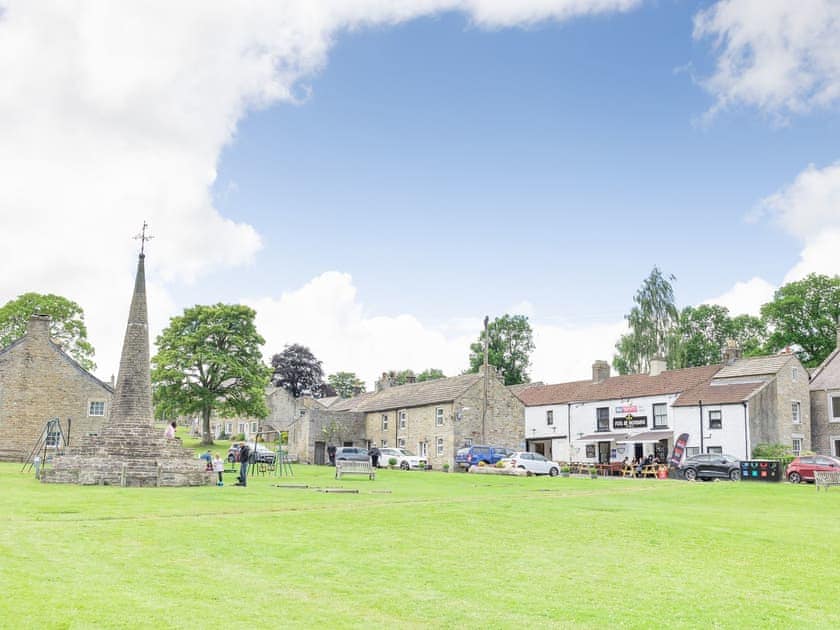 Surrounding area | Waters Edge Apartment, West Burton, near Aysgarth