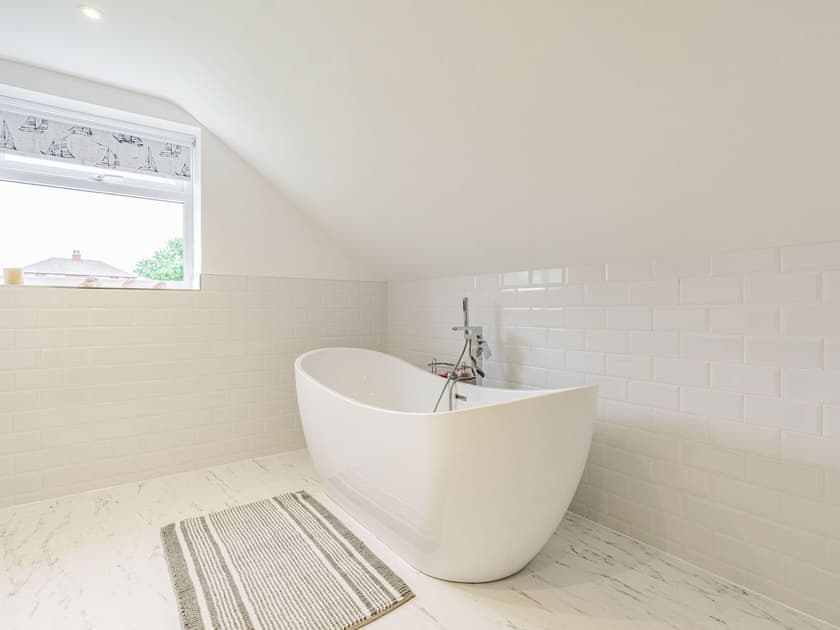 Bathroom | Stardust, Whitby