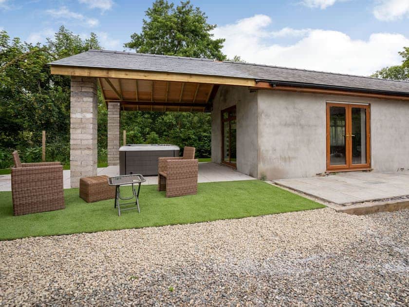 Exterior | Ty Afon Arch - Ty Afon, Garnant, near Ammanford