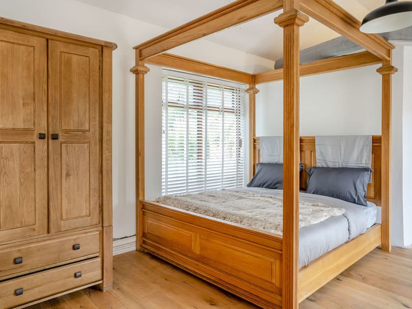 Open plan living space | Ty Afon Arch - Ty Afon, Garnant, near Ammanford