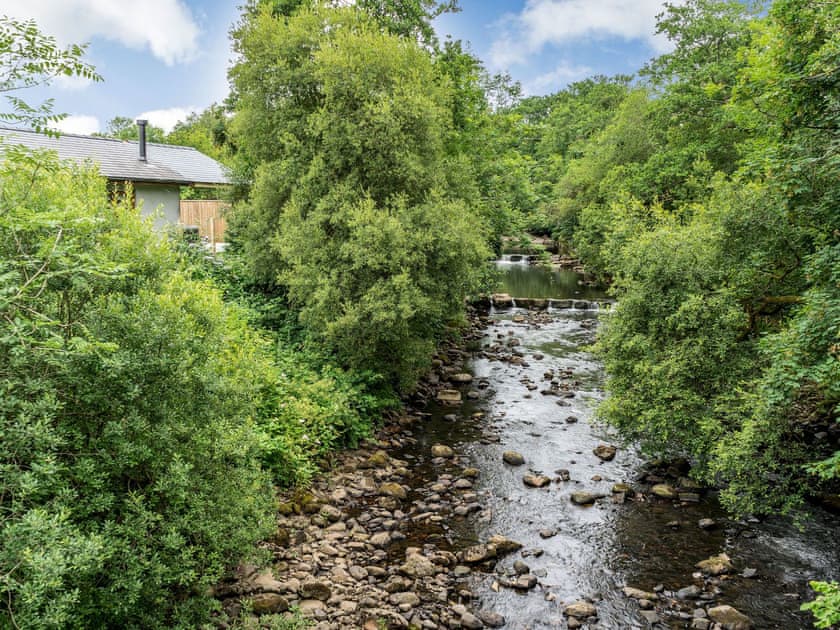 Surrounding area | Ty Afon Arch - Ty Afon, Garnant, near Ammanford