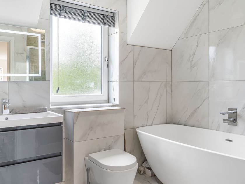 Bathroom | Ty Afon Reg - Ty Afon, Garnant, near Ammanford