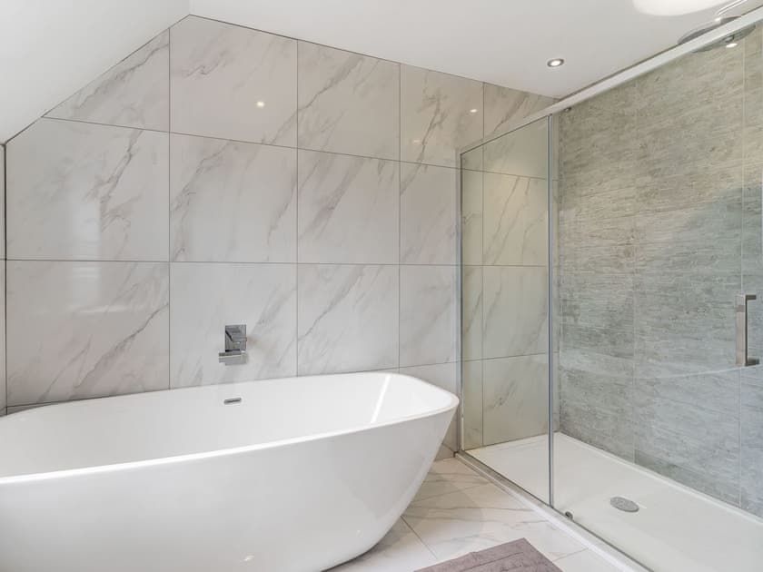 Bathroom | Ty Afon Reg - Ty Afon, Garnant, near Ammanford