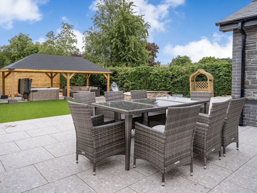 Garden | Ty Afon Reg - Ty Afon, Garnant, near Ammanford