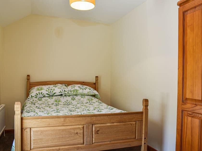 Double bedroom | Hengegin - Hengenin Holidays, Llandyfan, Ammanford