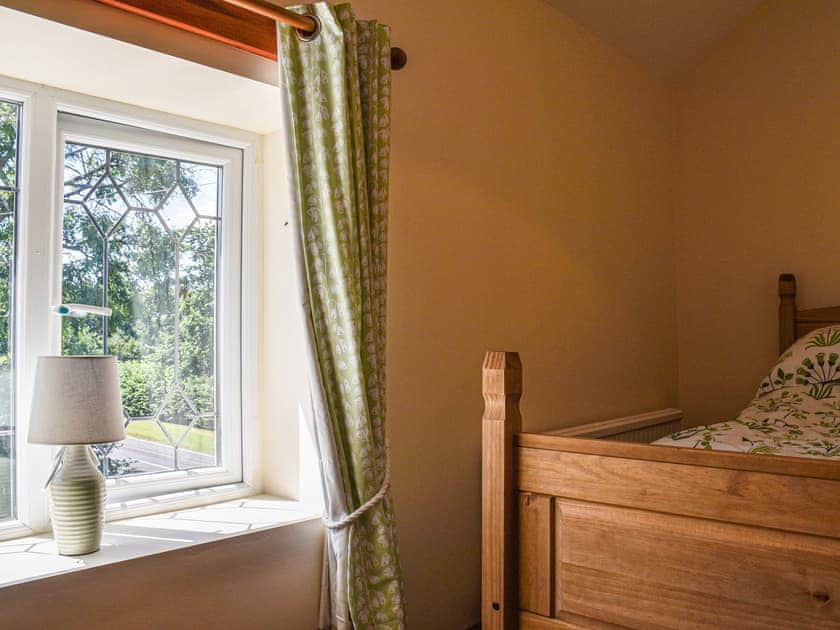 Double bedroom | Hengegin - Hengenin Holidays, Llandyfan, Ammanford