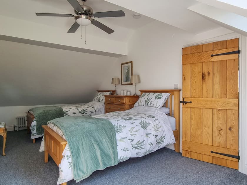 Twin bedroom | 1 Beacon Cottage, Beacon Cottage