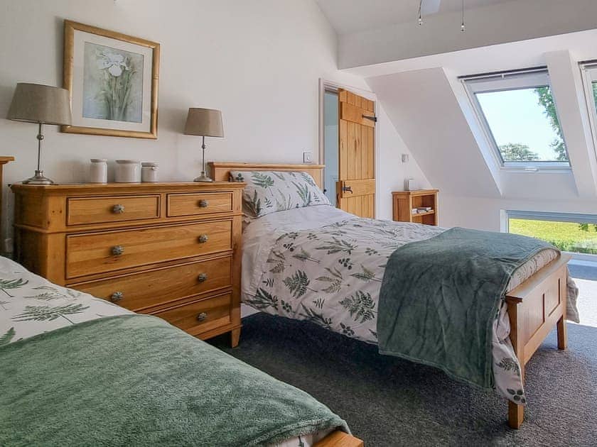 Twin bedroom | 1 Beacon Cottage, Beacon Cottage