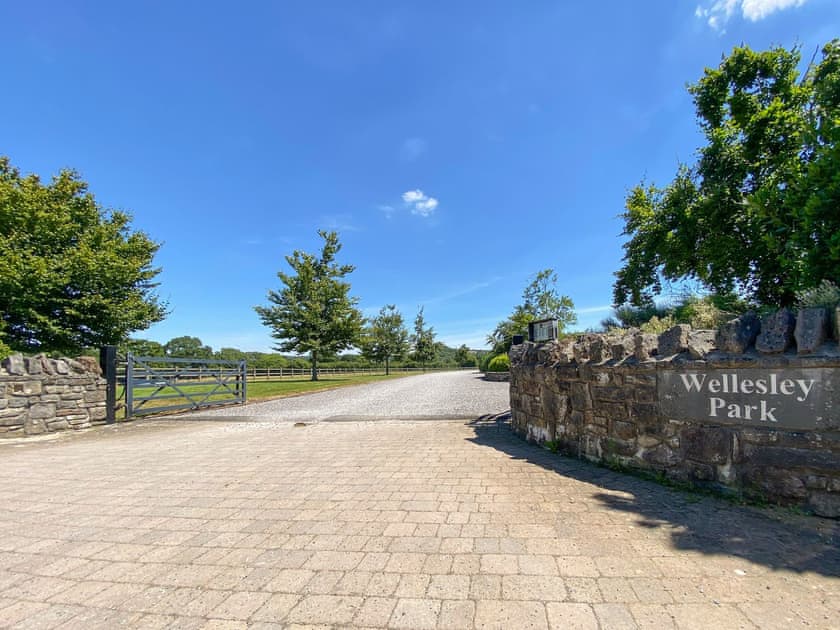 Driveway | Wellesley House, Wells