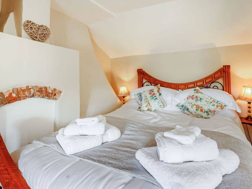 Double bedroom | Elsie’s Cottage, Pontsford, near Shrewsbury