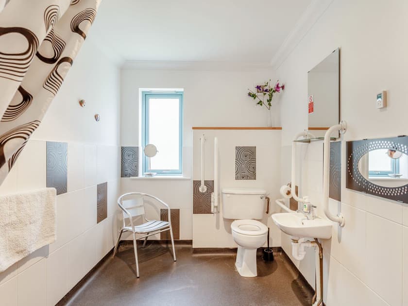Wet room | Ptarmigan Cottage - Alba Cottages, Boat of Garten