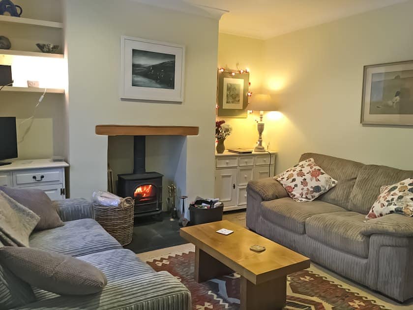 Living room | Sundowners, Calstock
