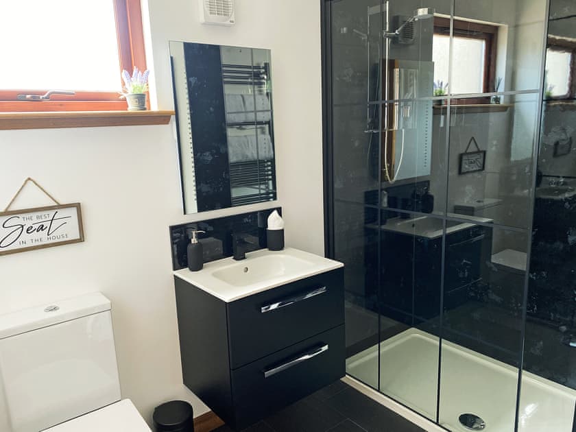 Shower room | Ben The Hoose, Anstruther