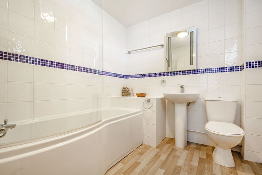 Bathroom | Seaside Cottage - Bron y Wendon Holiday Park, Llanddulas, near Llandudno
