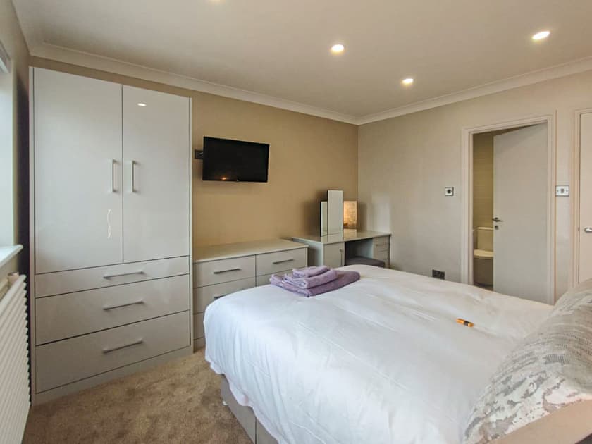 Double bedroom | Apartment 3 Barton Manor - Barton Manor, Pagham