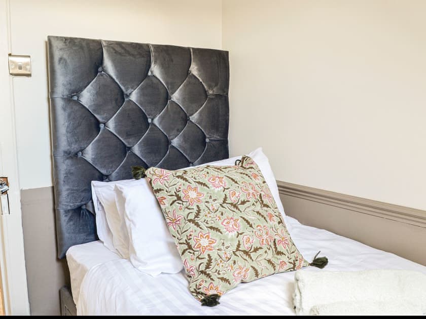 Single bedroom | Church Place, Kirkcudbright
