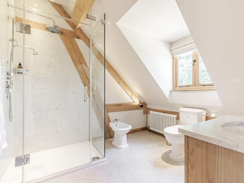 En-suite | Lovington Barn, Alresford