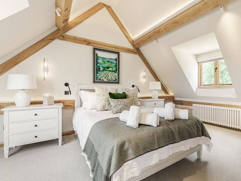 Double bedroom | Lovington Barn, Alresford