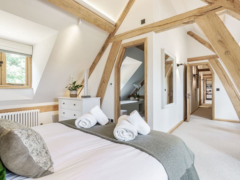 Double bedroom | Lovington Barn, Alresford