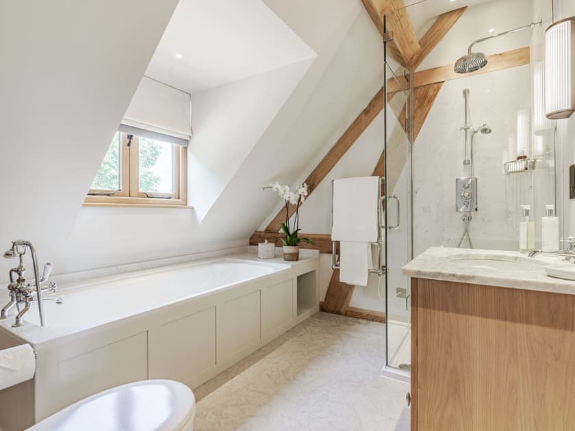 Bathroom | Lovington Barn, Alresford