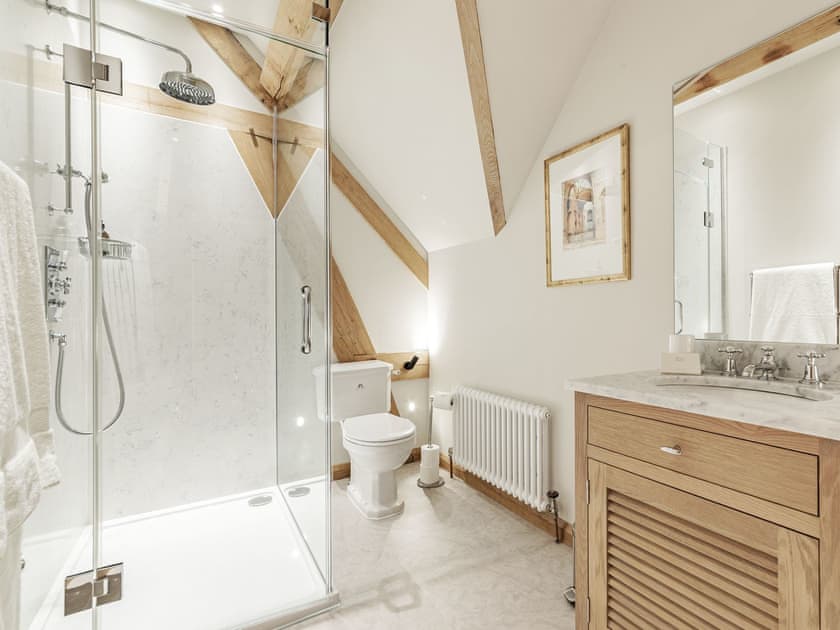 Shower room | Lovington Barn, Alresford