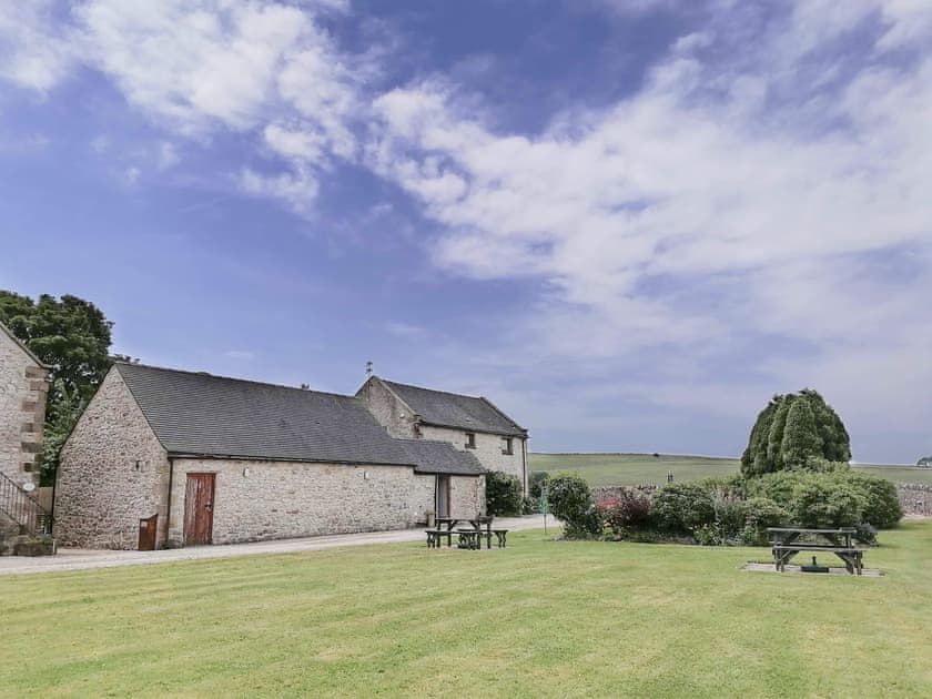 Garden and grounds | Haystore - Cotterill Farm, Biggin by Hartington, near Buxton