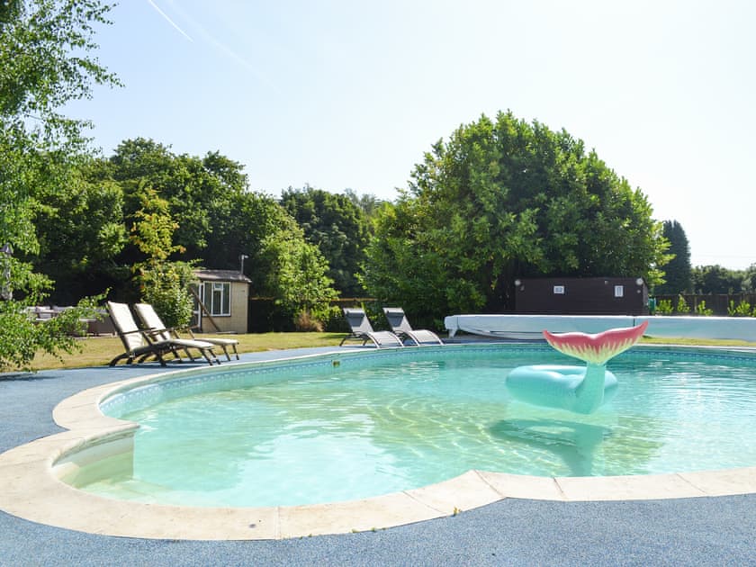 Swimming pool | The Old Piggery, Stowting