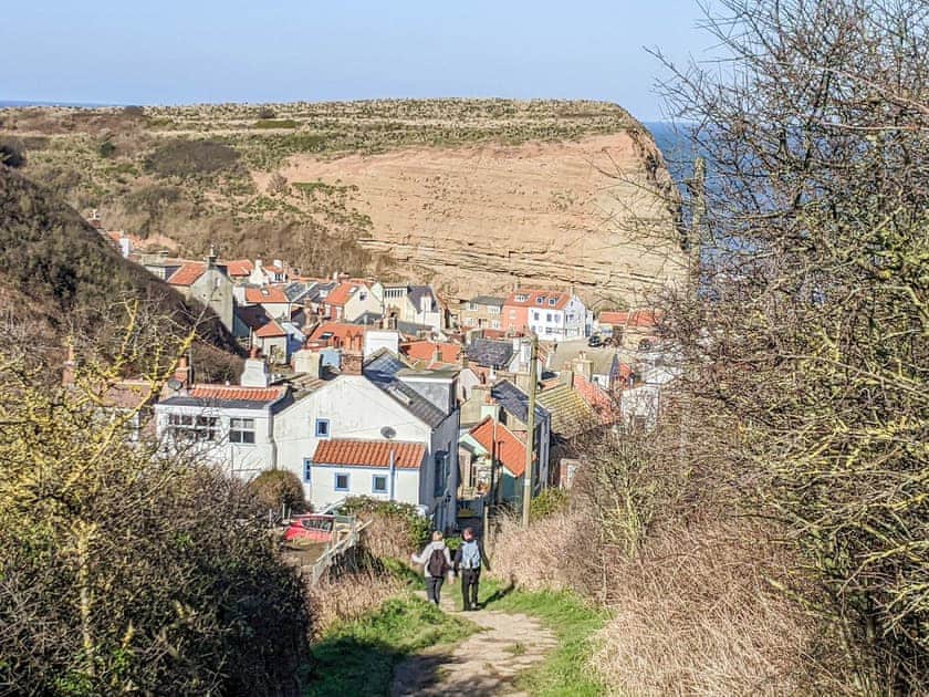 Setting | Cliff Cottage, Staithes near Whitby