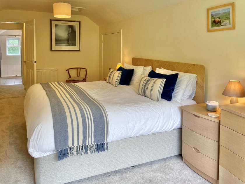 Charming double bedroom | Sheilings, Loughrigg, near Ambleside