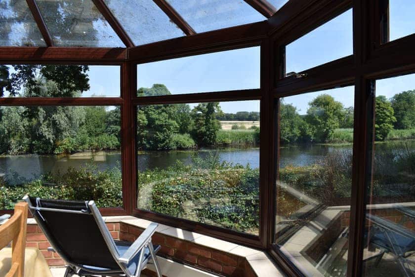 Conservatory | Holly Lodge, Bramerton