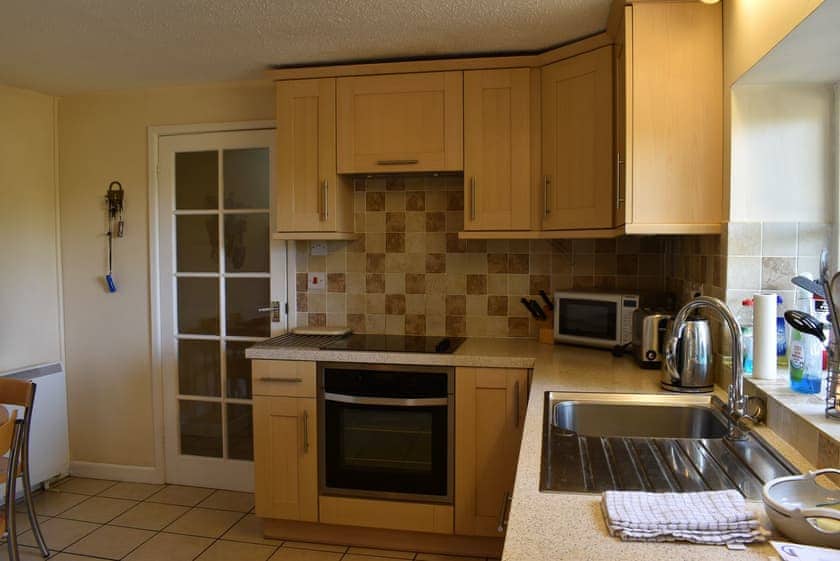 Kitchen | Holly Lodge, Bramerton
