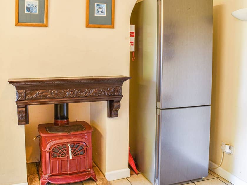 Kitchen | Holly Lodge, Bramerton