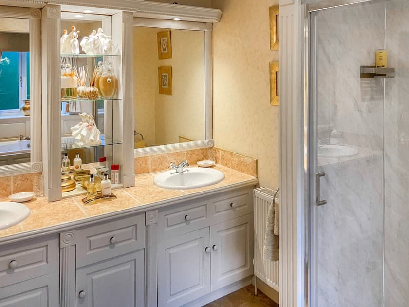 Bathroom | The Hawthorns, Ottringham, near Withernsea