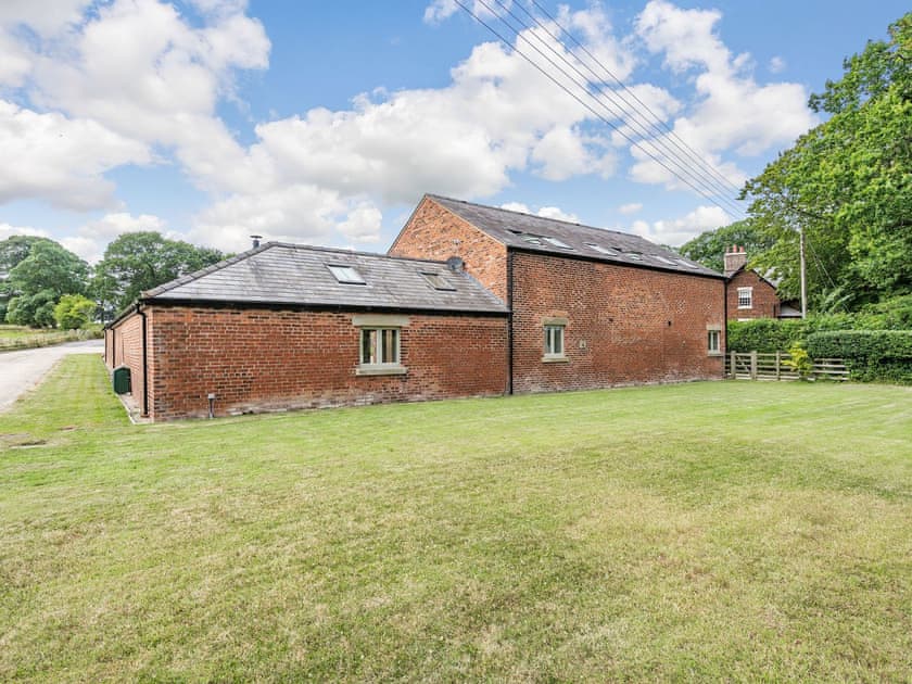 Garden and grounds | The Barn at Thistleton, Thistleton, Preston