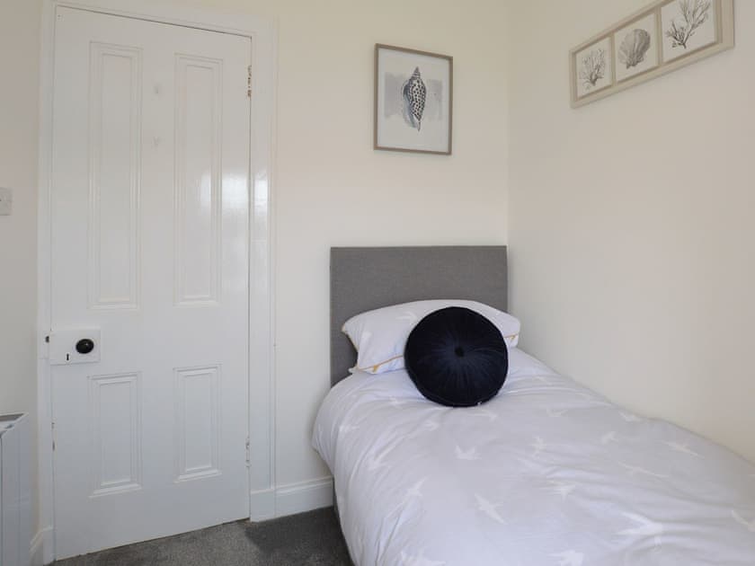 Single bedroom | Findhorn Upper Apartment, Kames