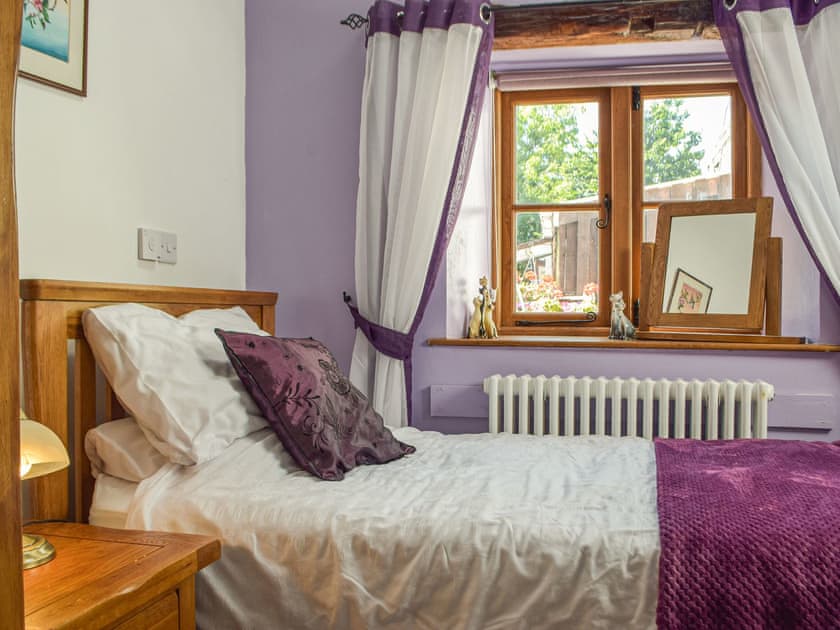 Twin bedroom | Swallow Barn, Crundale, near Haverfordwest